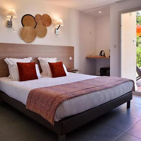 Hotell Sampiero 3*