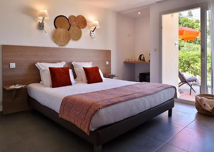 Отель Sampiero 3*