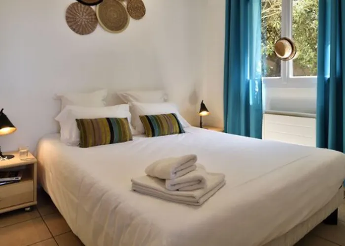 Sampiero ホテル 3*